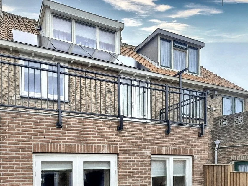 Consepto Hekwerk-Balkonhekwerk waslijn uithouders en muurbeugels model Oegstgeest