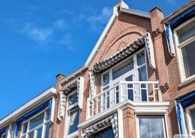 Balkonhekwerk replica erker jaren 20 dertig den haag Woodlook | Consepto Hekwerk