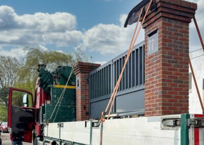 Prefab elektrische poort gemetselde kolommen penanten BLOG | Consepto Hekwerk