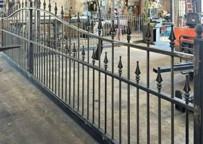 BLOG Foto Ambachtelijk sierhekwerk, Poorten, Modern - en Klassiek Handwerk Werkplaats Klokpoort | Consepto Hekwerk