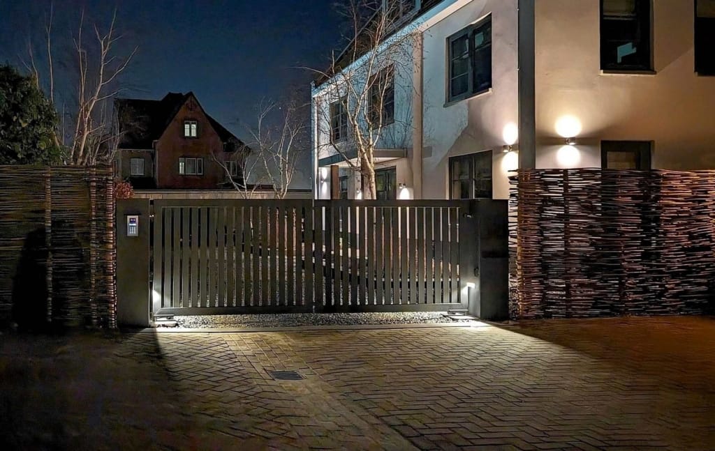 Slider-Homepage-Elektische-poort-Oprit-Woodlook-Comsepto-Hekwerk-1920x1200 SLIDER Homepage 1920x1200 ca. 285 kb Woodlook Elektrische Poort Oprit 03-2025 - Consepto Hekwerk
