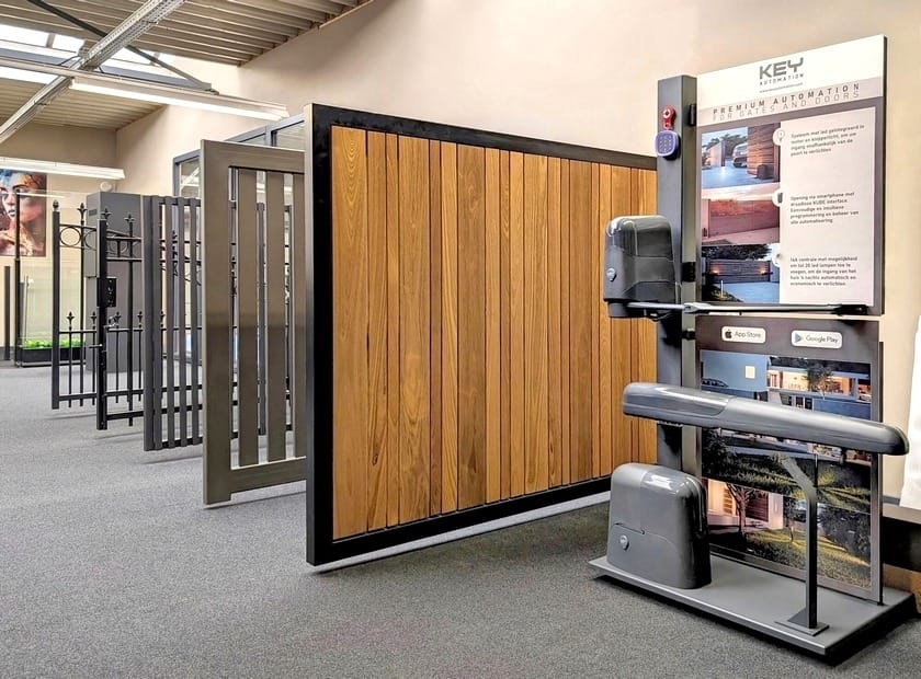 Voorbeelden-poortautomatisering-poortmotor-poort-Consepto-Hekwerk Poortautomatisering KEY Automation Foto Display Showroom april 2025 | Consepto Hekwerk
